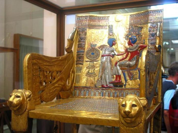 Où sont les objets de la tombe de Toutankhamon, le jeune roi égyptien antique?